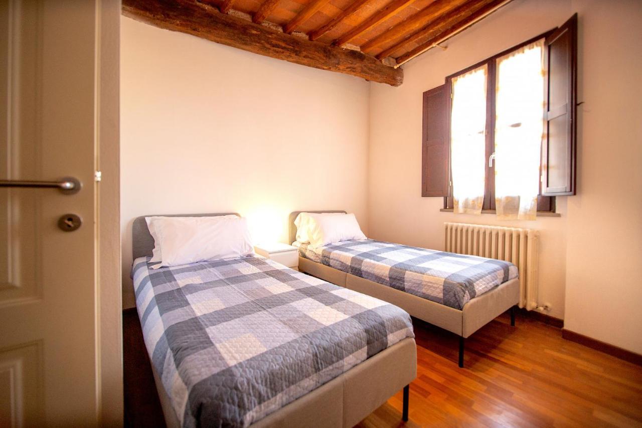 Serena Apartment, Cosy Close Center Town Лукка Экстерьер фото